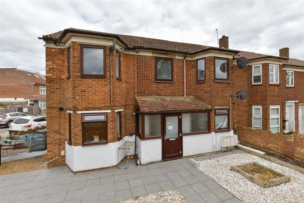 Property photo 1 of 6 External