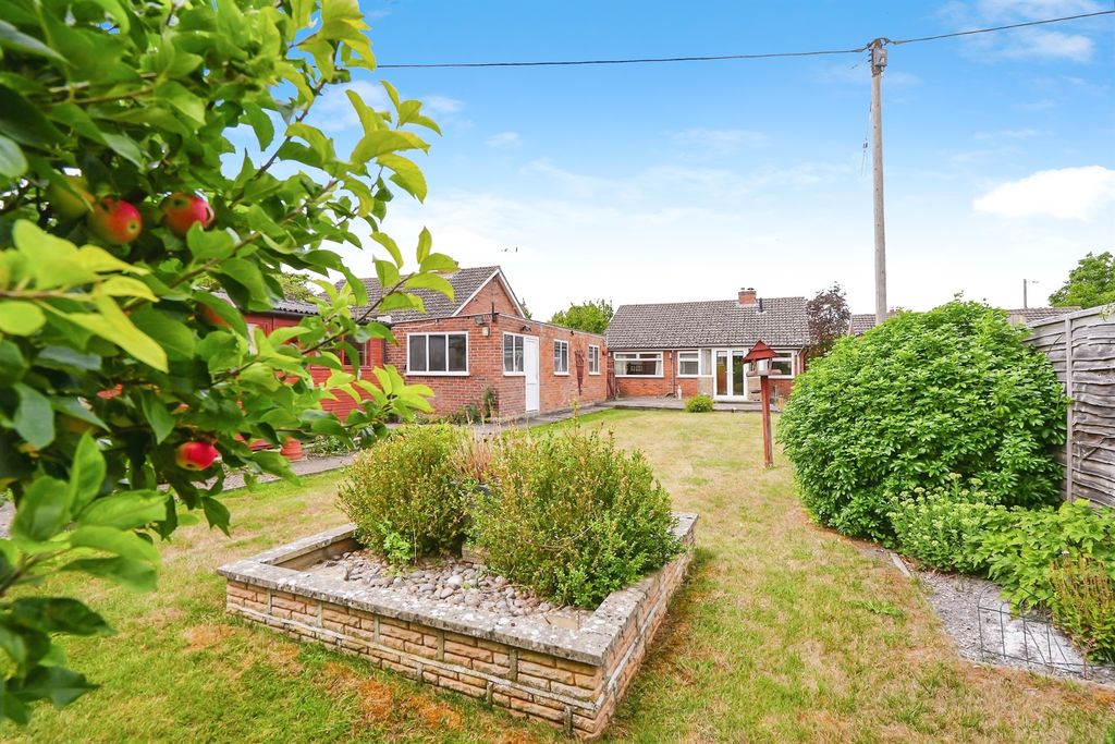 Property photo 2 of 16