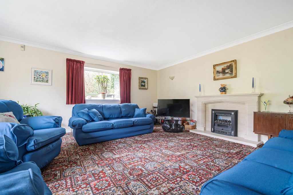 Property photo 3 of 18