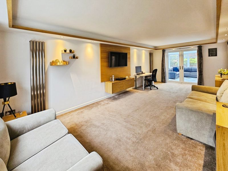 Property photo 2 of 14 Photo 11