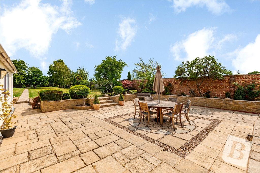 Property photo 3 of 24 Patio