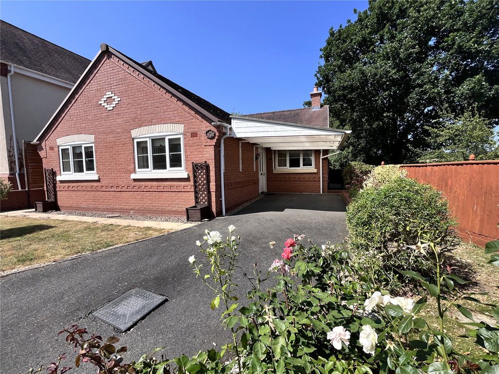 Property photo 1 of 18 Picture No. 05