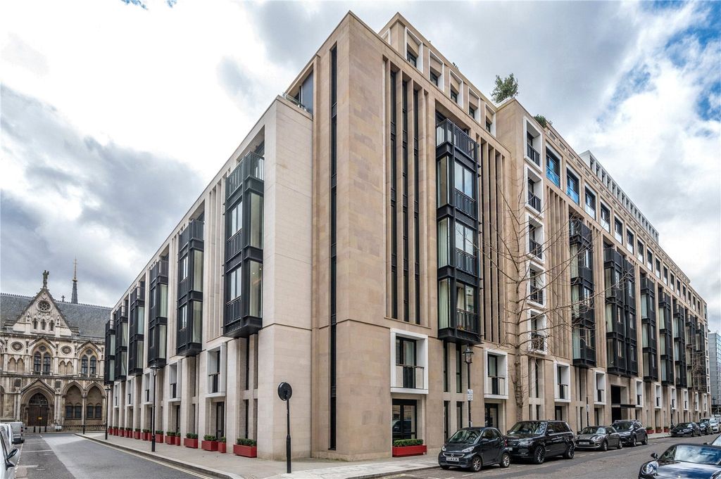 Property photo 1 of 17 Exterior