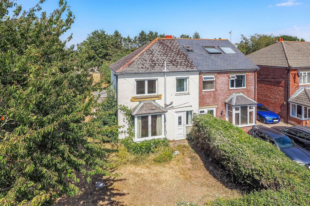 Property photo 1 of 24