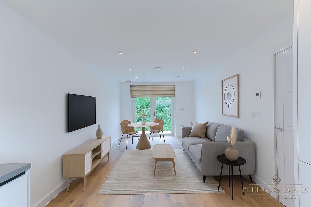 Property photo 2 of 8 4616793