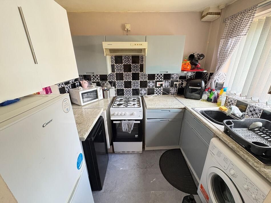 Property photo 2 of 13 Kitchen