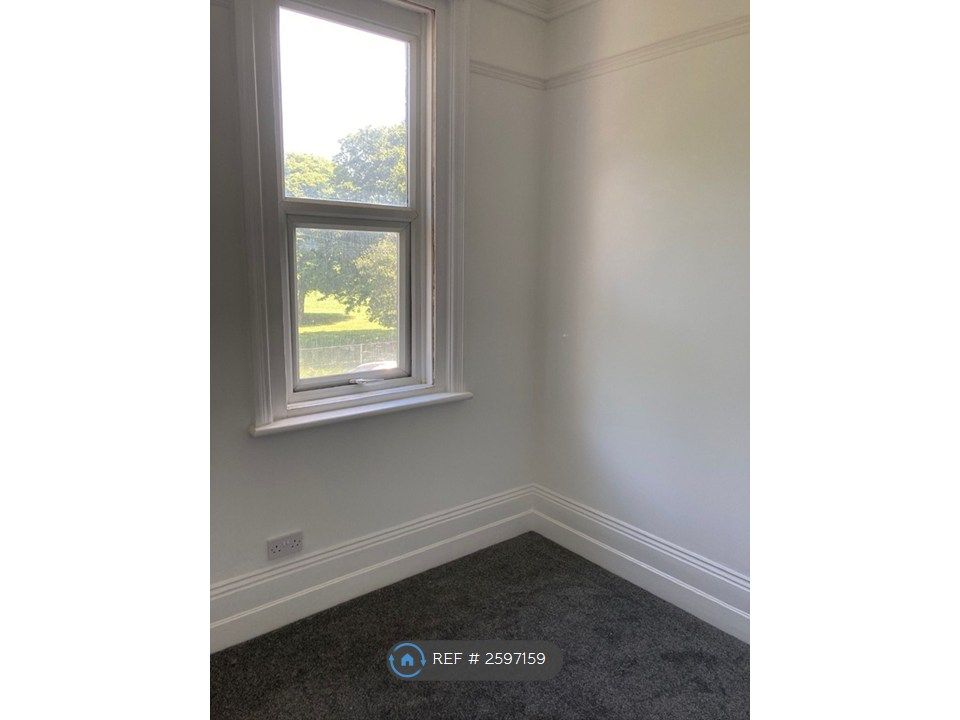 Property photo 3 of 4