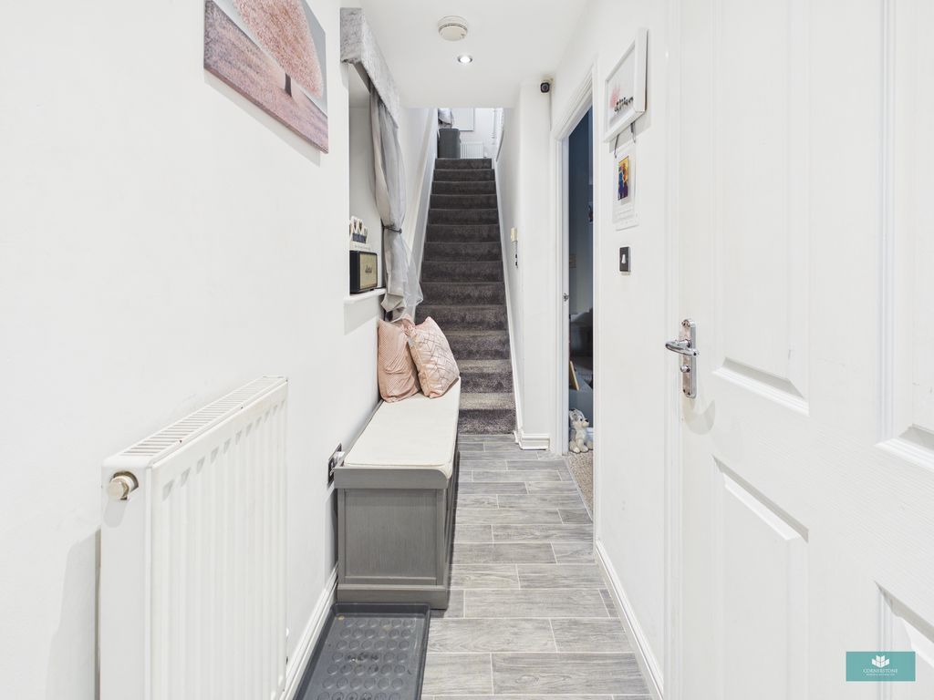 Property photo 3 of 27 Photo 6