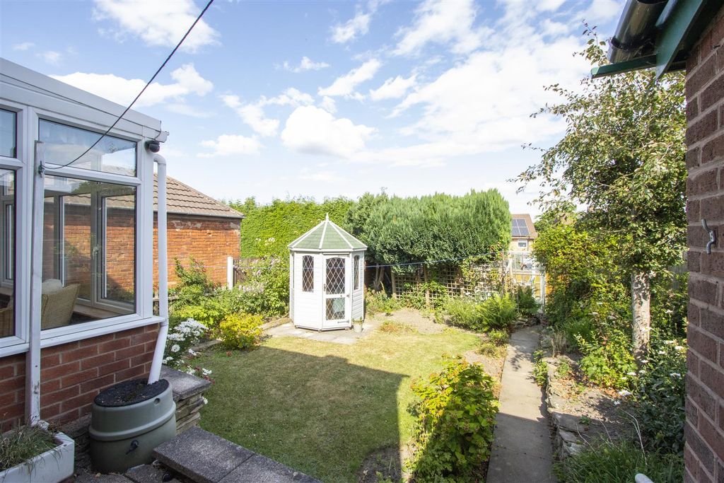 Property photo 3 of 24 Rear Garden 1