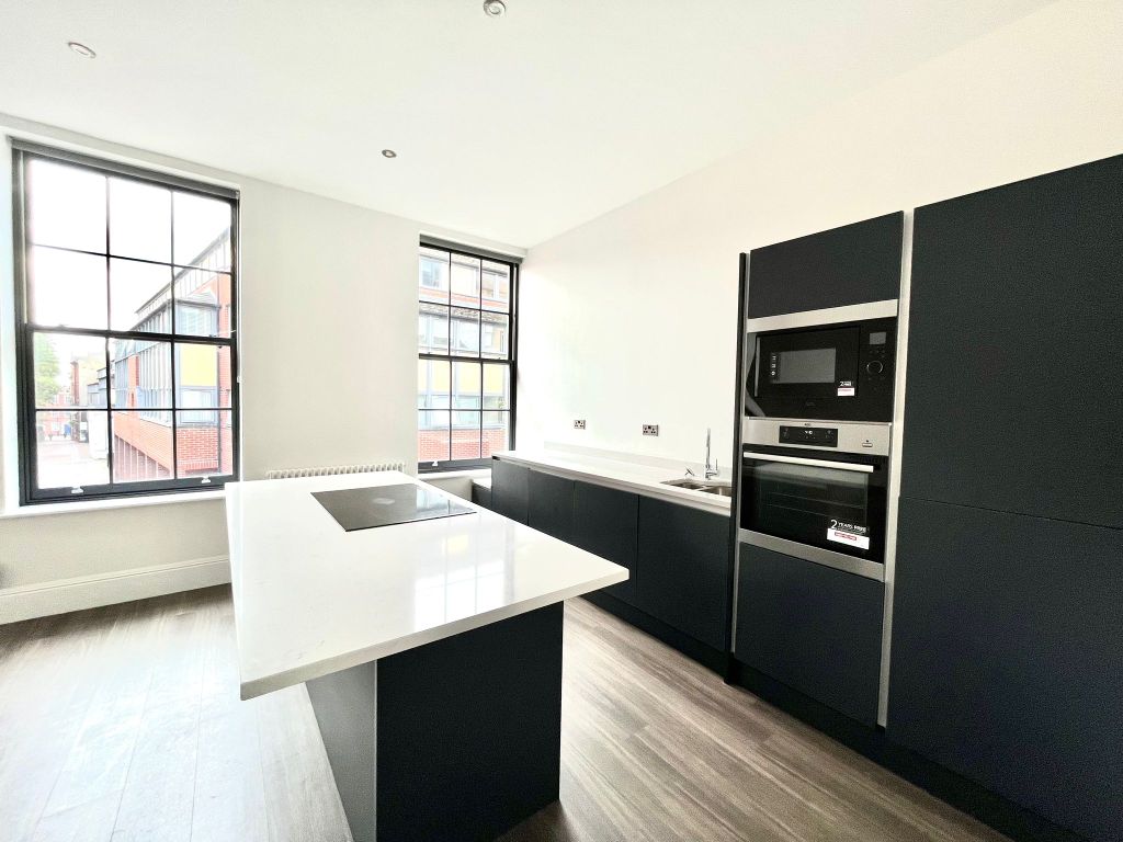 Property photo 3 of 9 Kitchen