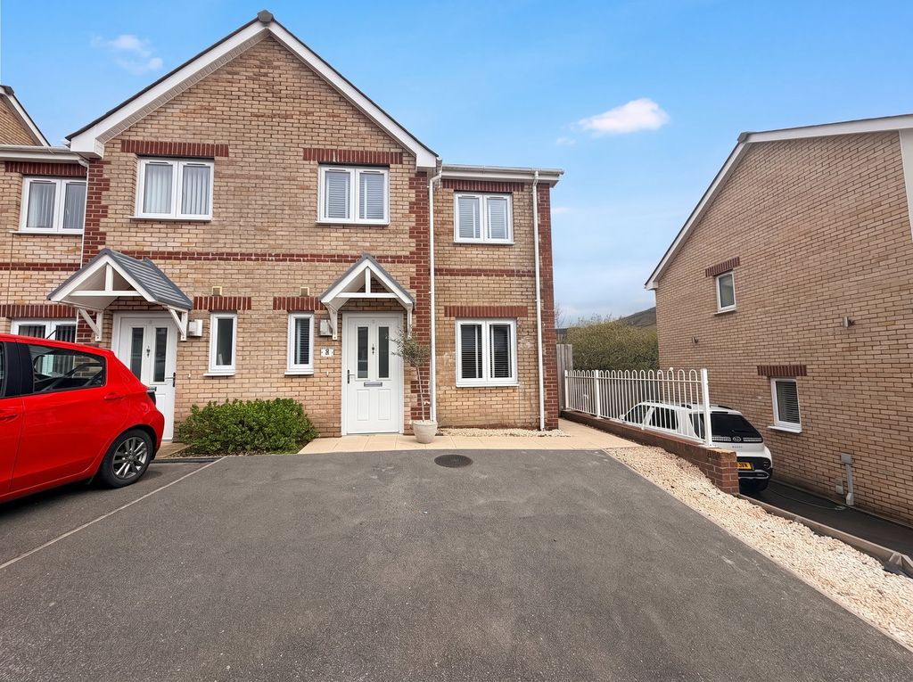 Property photo 1 of 34