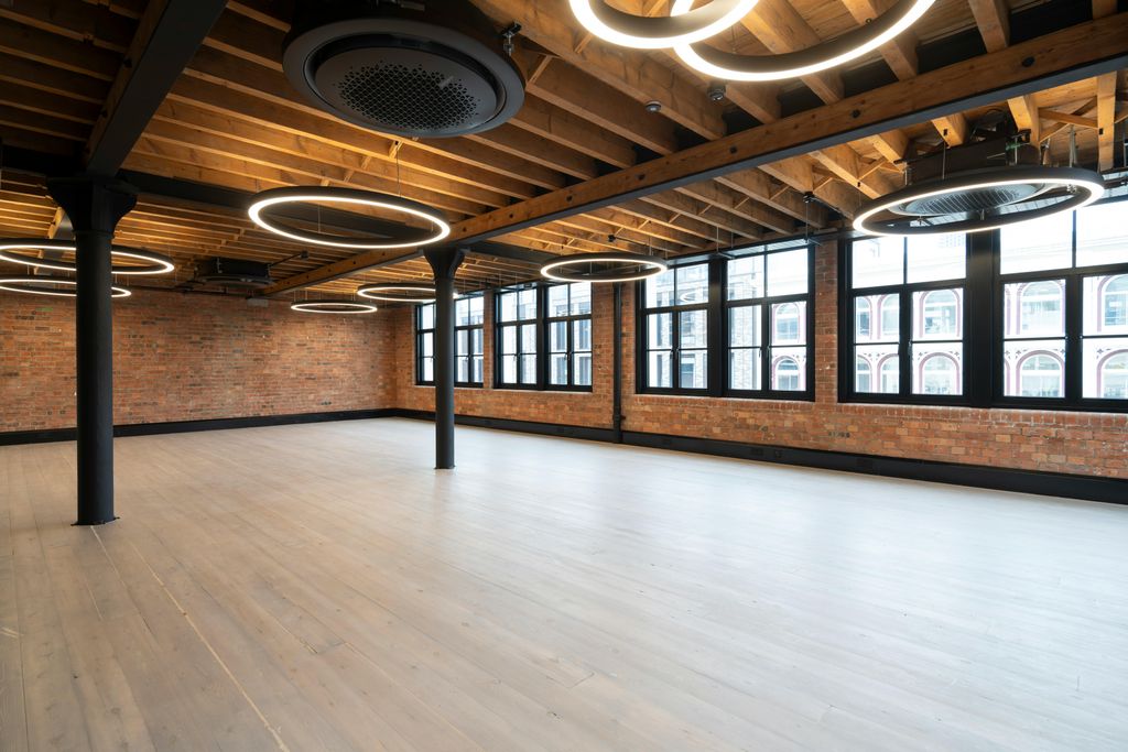 Property photo 3 of 16 3rd Floor