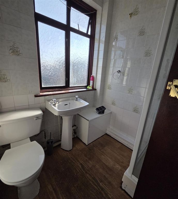 Property photo 3 of 8 Shower Room