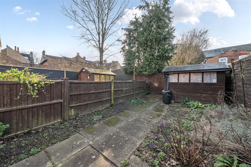 Property photo 3 of 12 Garden ii.Jpg