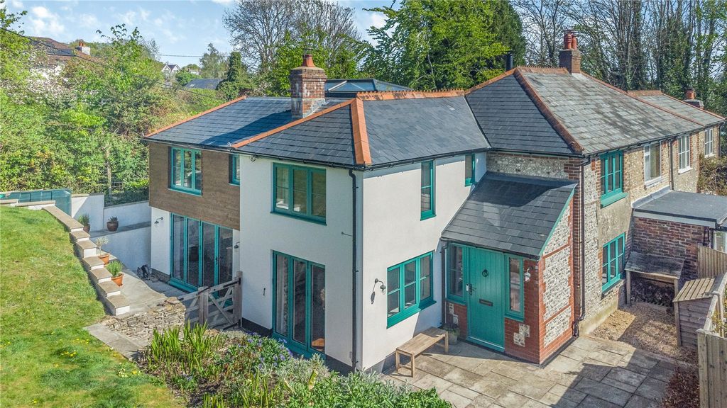 Property photo 1 of 16 Elevated Views