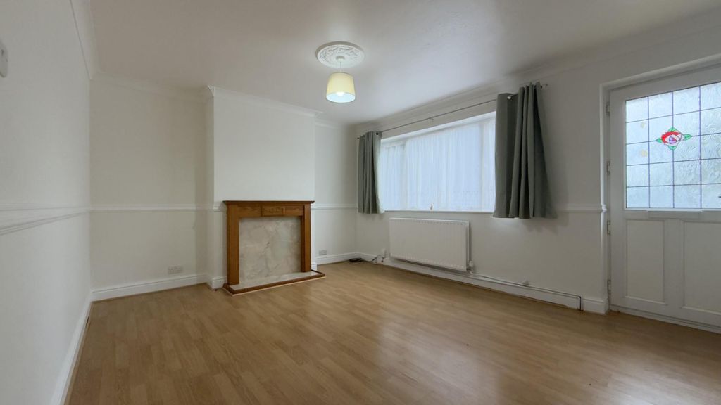 Property photo 2 of 7 7cd3ba12-83A0-48d9-90F8-6Edfa4296E22.Jpg