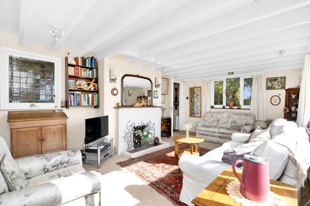 Property photo 3 of 41