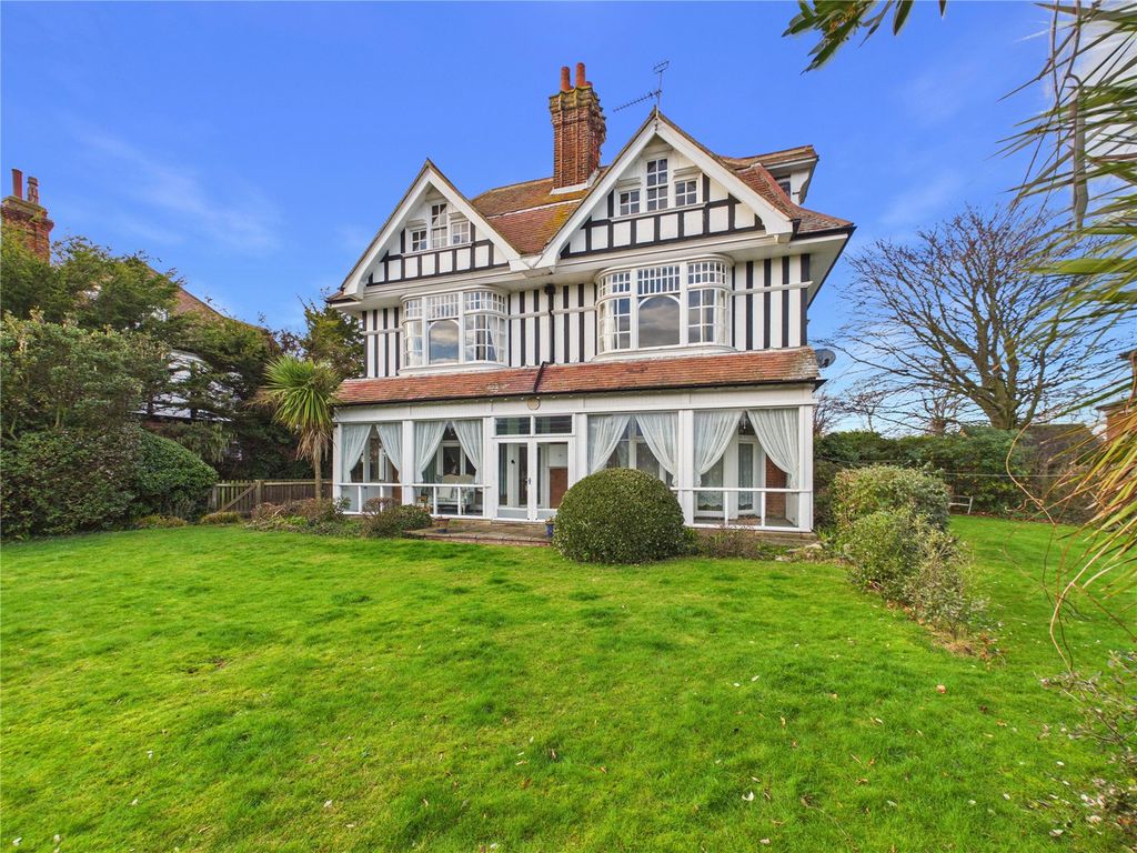 Property photo 1 of 20 Picture No. 11