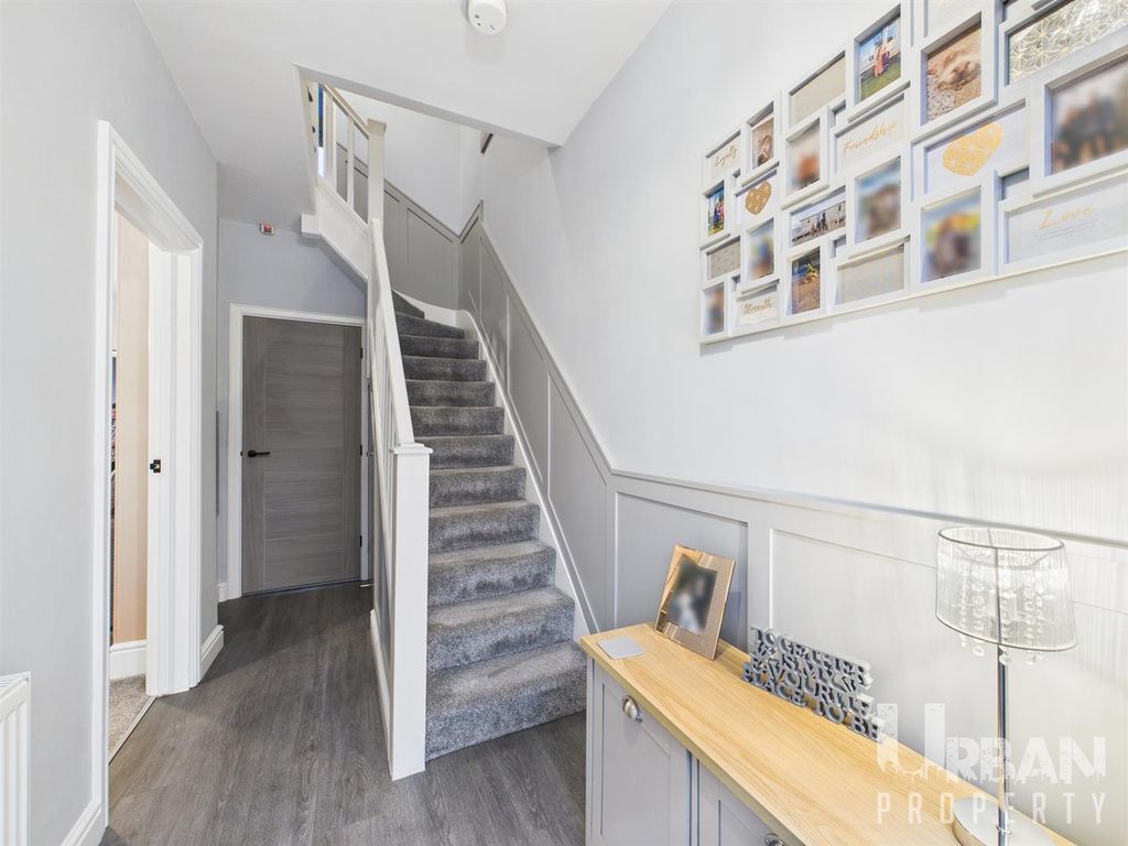 Property photo 2 of 16 Cam03038G0-Pr0218-Still001.Jpg