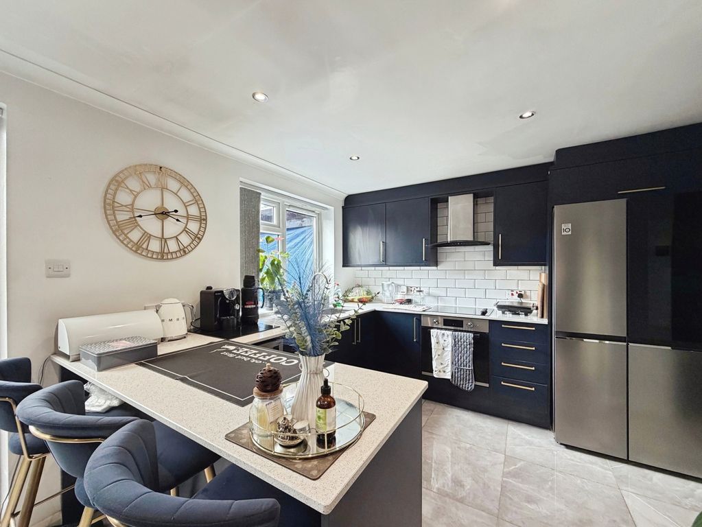 Property photo 3 of 14 Pbox-Img.Jpg