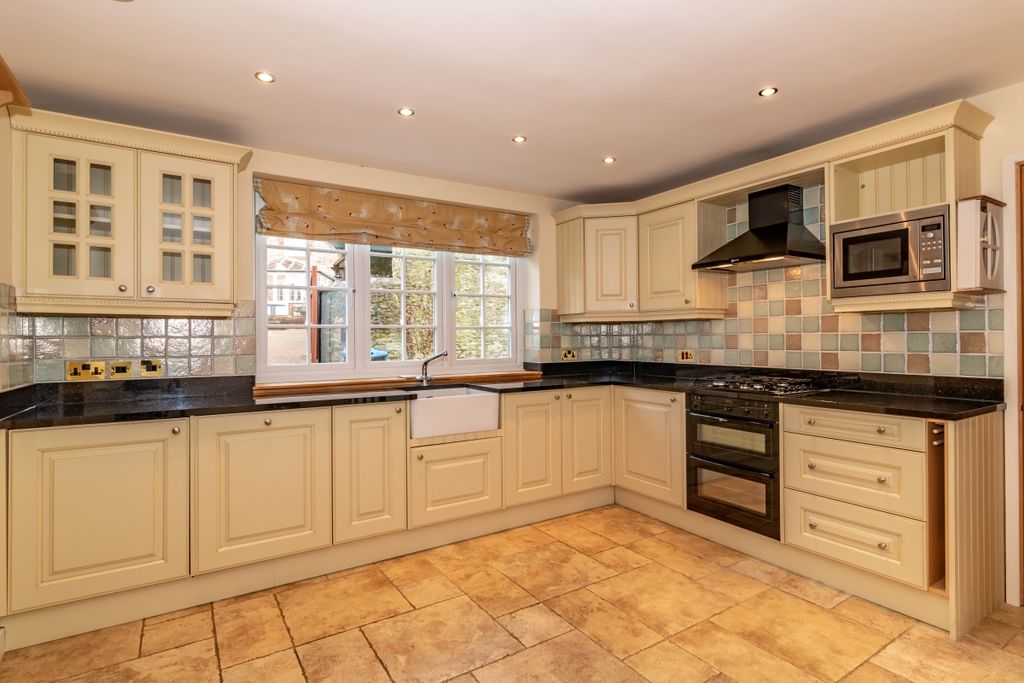 Property photo 3 of 9 84358