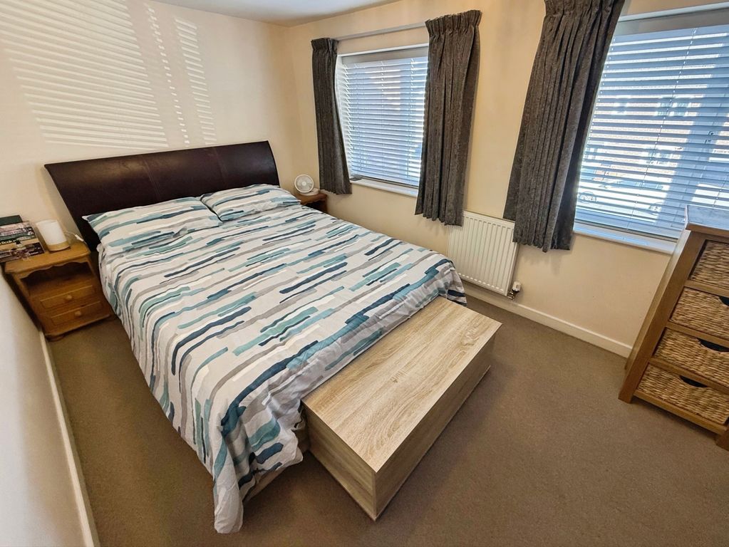 Property photo 2 of 14 Bedroom 1