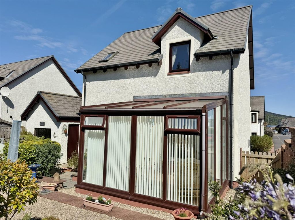 Property photo 2 of 64 Rear Of 1 Cora Linn Court