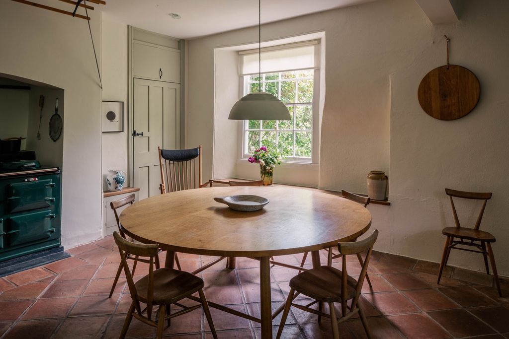 Property photo 2 of 43 296415 - Jays 2-2.Jpg
