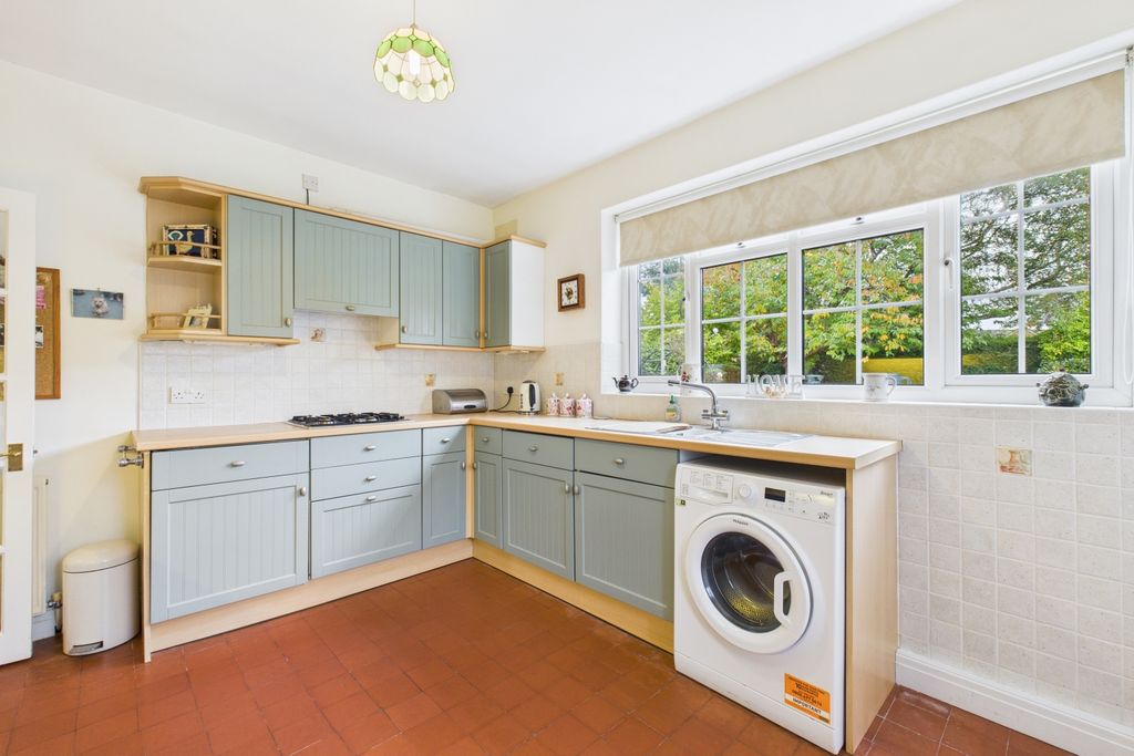 Property photo 3 of 25 Cam03162G0-Pr0352-Still014