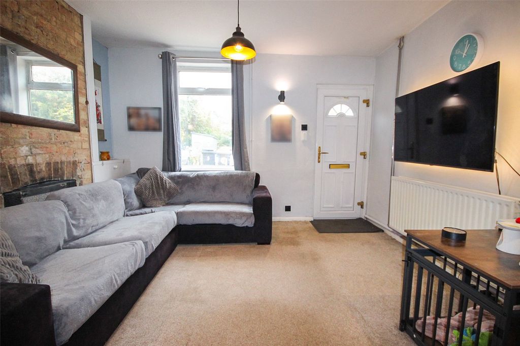 Property photo 3 of 16 Picture No. 11