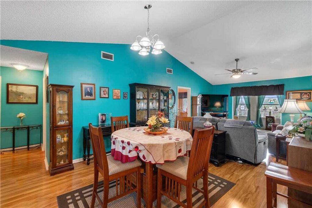 Property photo 3 of 21 <Alttext/>