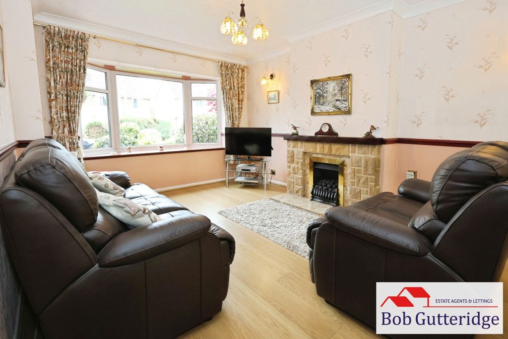 Property photo 3 of 31 "L" Shaped Spacious Lounge / Dining Room