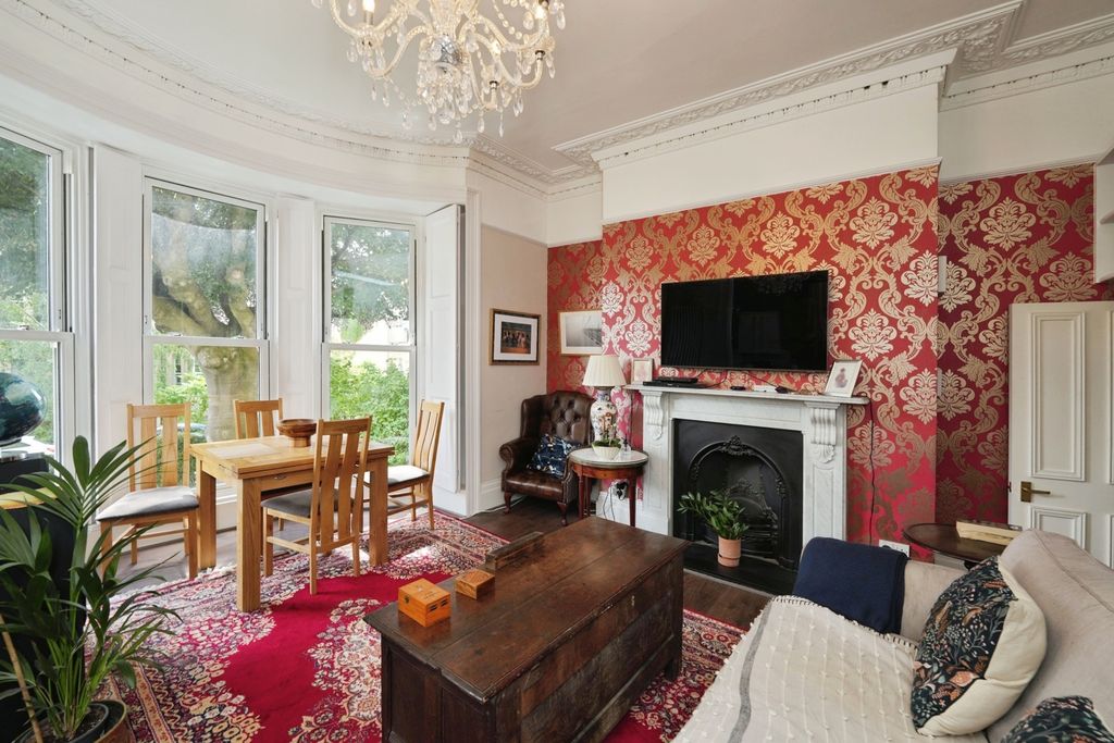 Property photo 3 of 12 Pbox-Img.Jpg