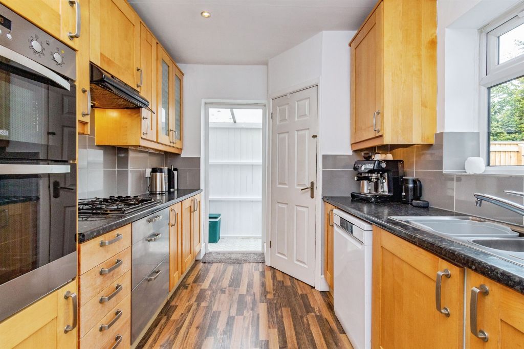 Property photo 2 of 17