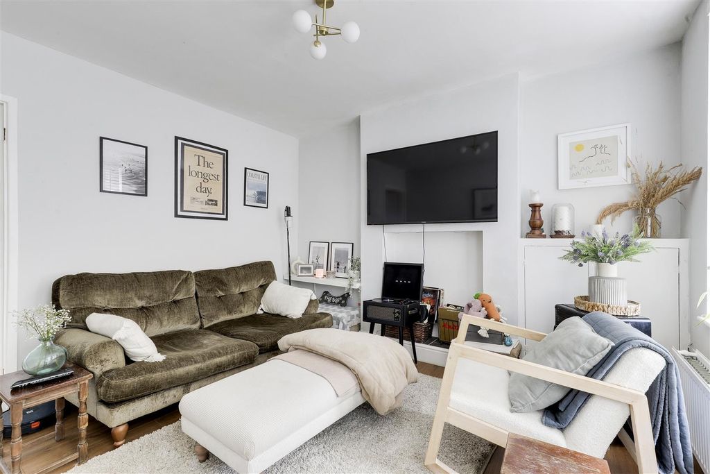 Property photo 2 of 16 681.Jpg