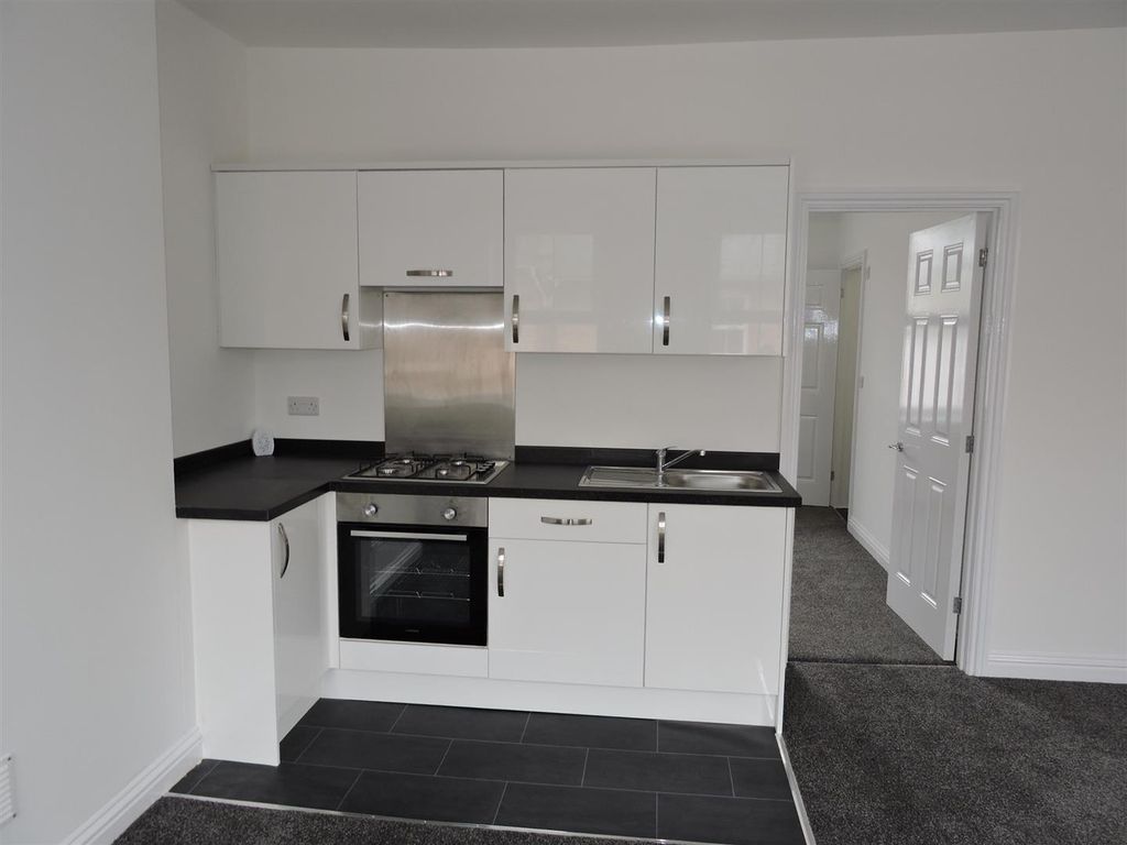Property photo 1 of 14 Kitchen