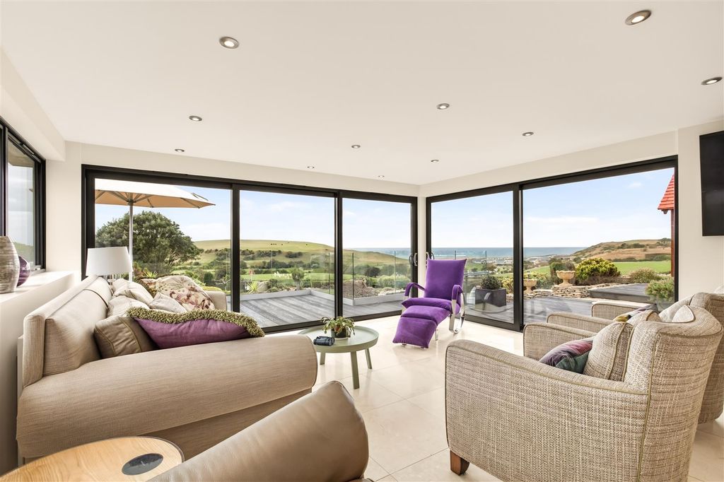 Property photo 1 of 36 Conservatory 2.Jpg