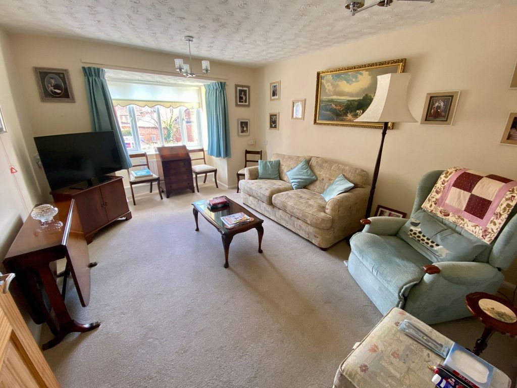 Property photo 2 of 9