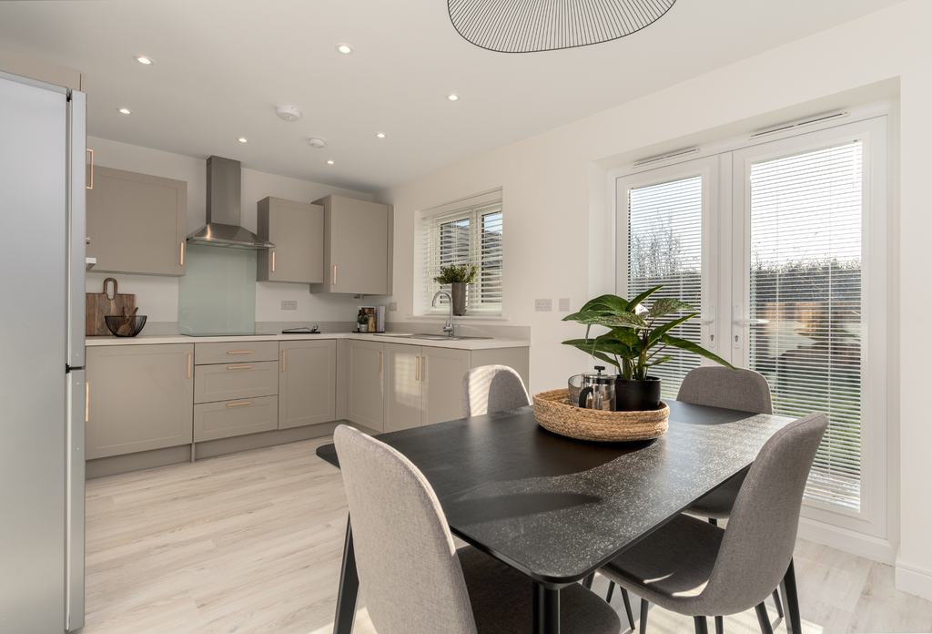 Property photo 2 of 10 Fern-Dining