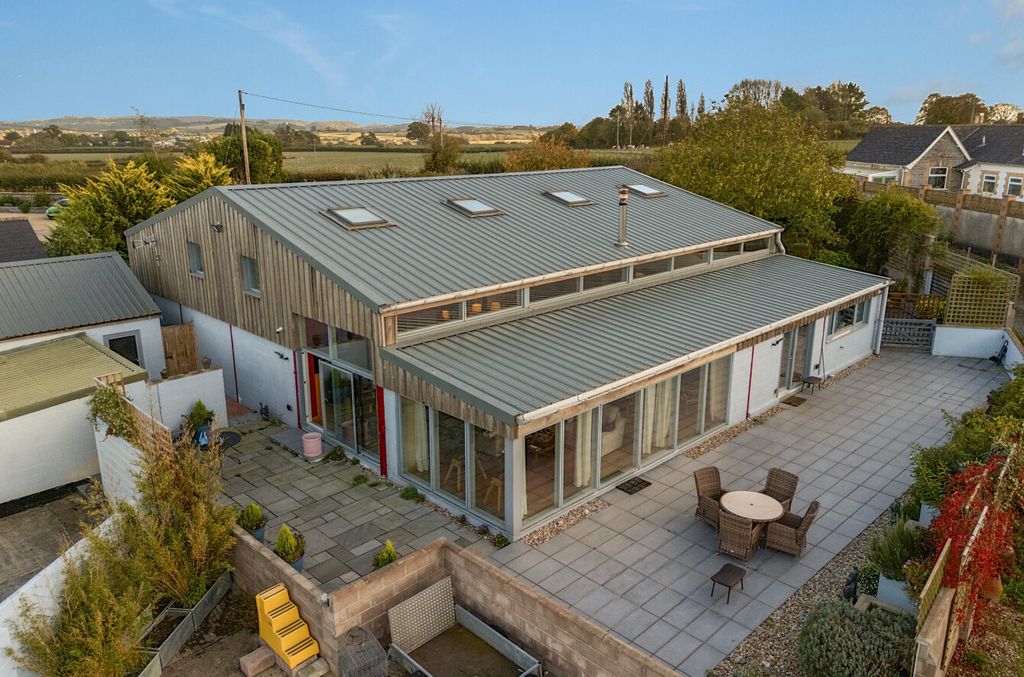 Property photo 2 of 51 1535257-10-1A1366...