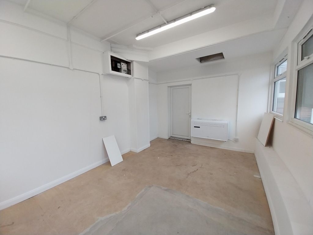 Property photo 2 of 2 Flexible Property Space