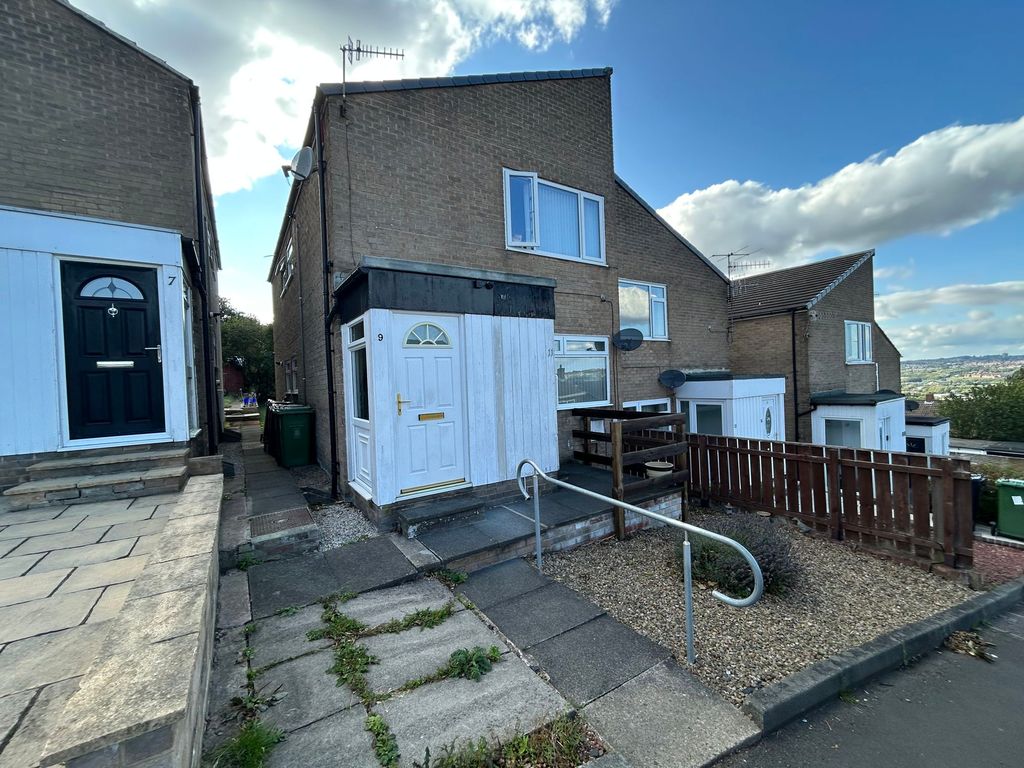 Property photo 1 of 11