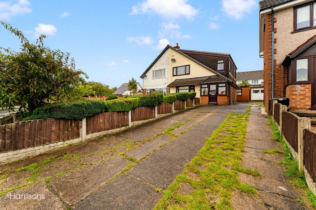 Property photo 1 of 33 5701930