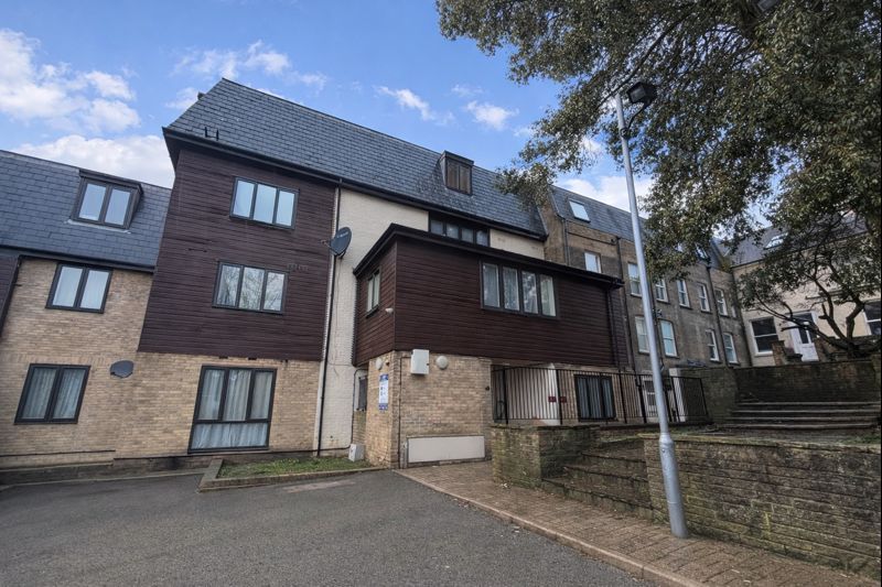 Property photo 2 of 6