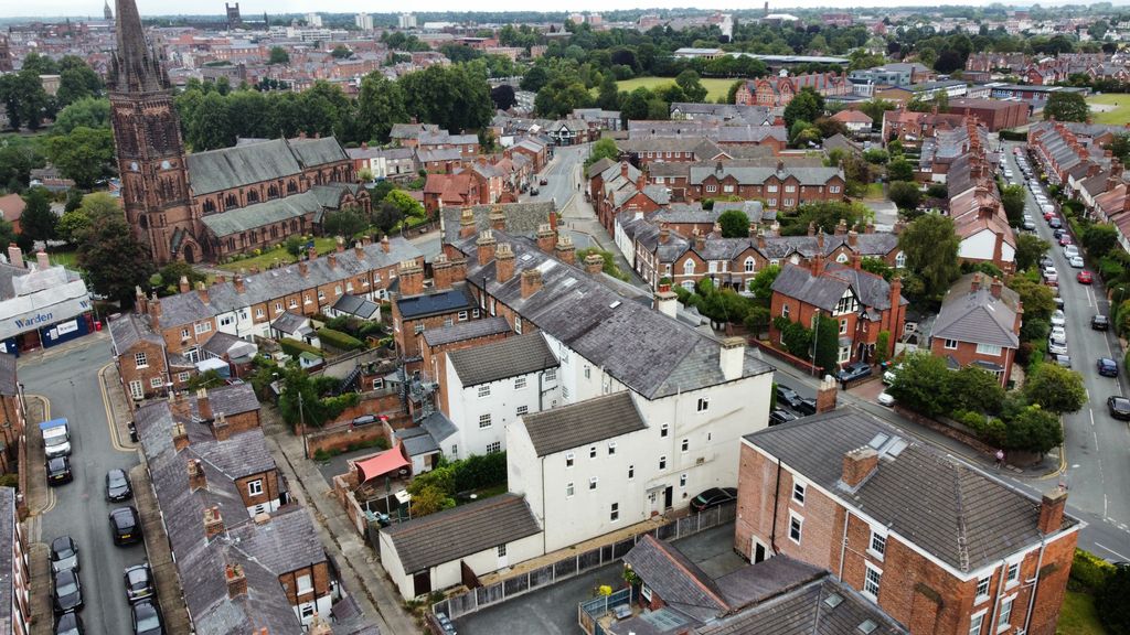 Property photo 3 of 3