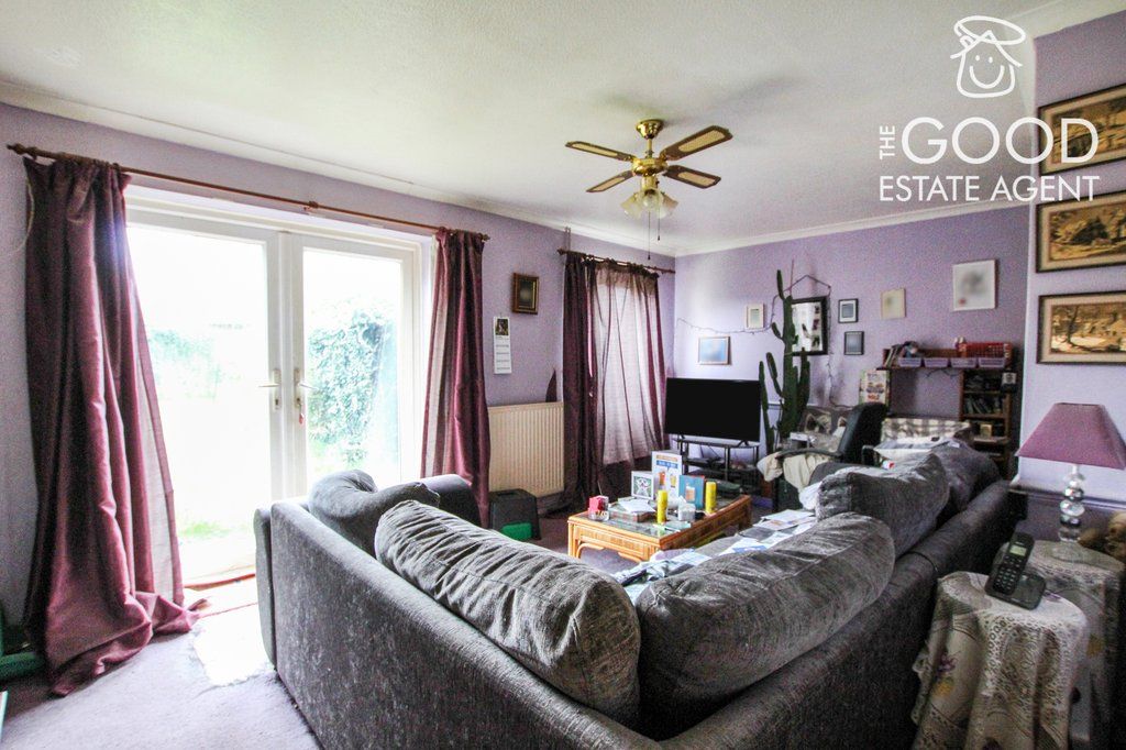 Property photo 2 of 8