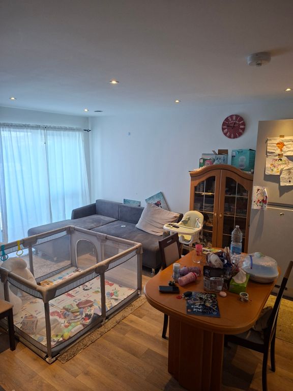 Property photo 3 of 7