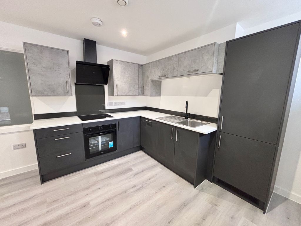 Property photo 1 of 6 Kitchen