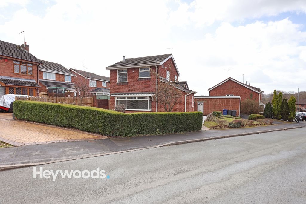 Property photo 3 of 37