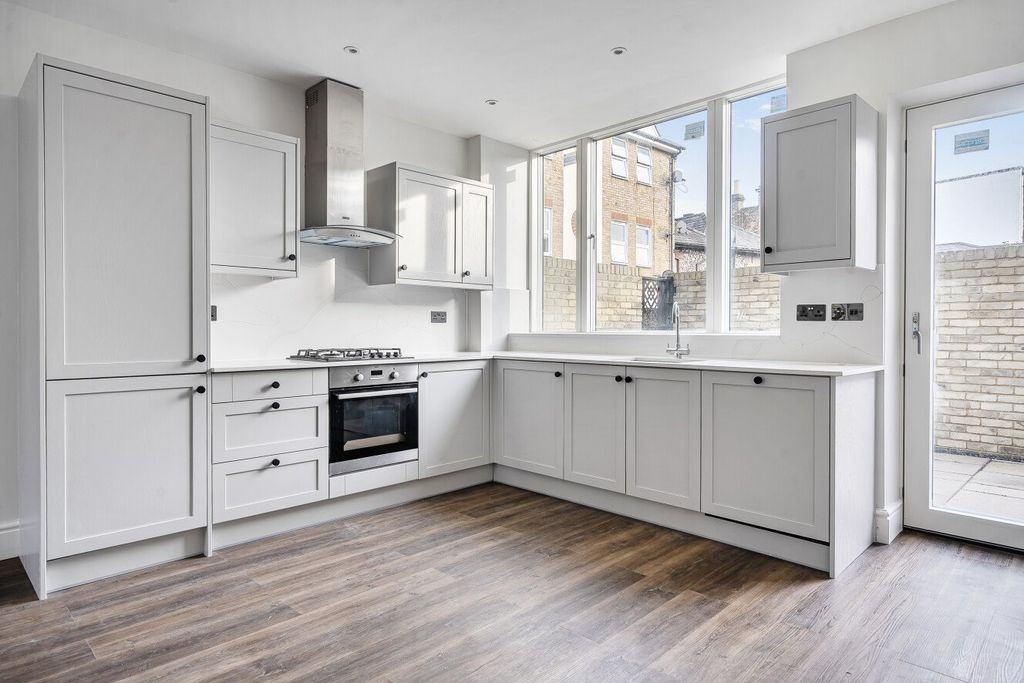 Property photo 1 of 30 1394344-15-69494A...